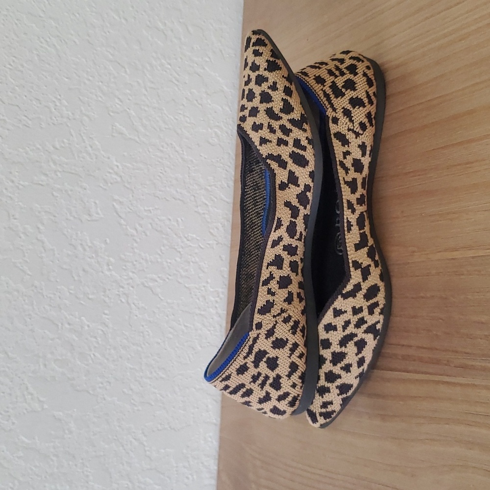 Rothy's Leopard Print Point Flats Size 6.5 - image 5
